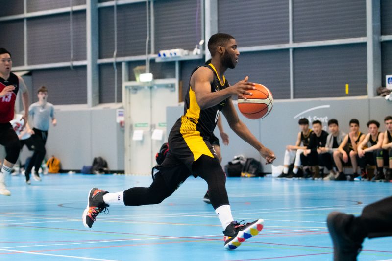 两国在球场 两国在球场