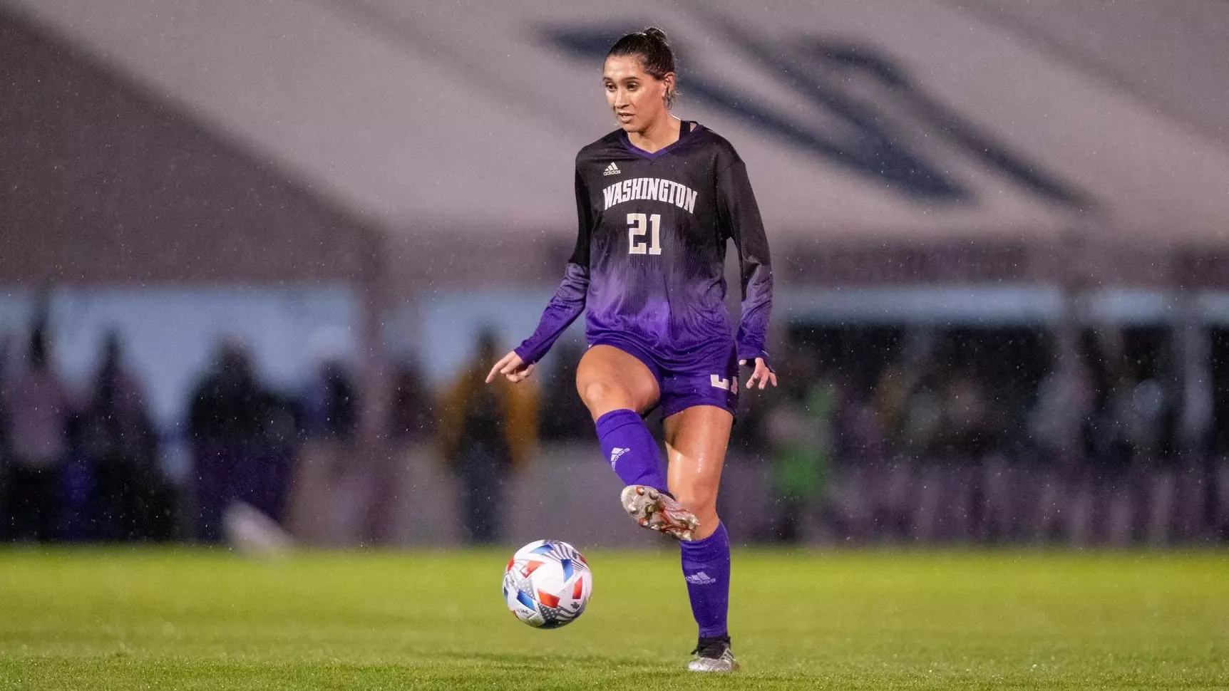 更让申花重 更让申花重